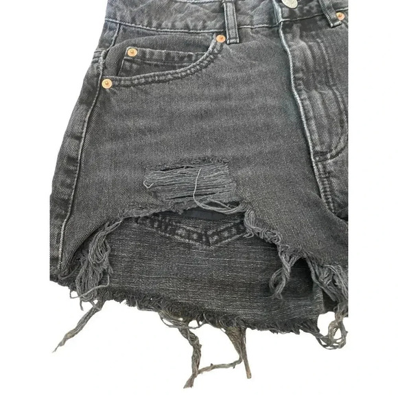 Garage Denim Women's Black Medium Wash Pull-On Ripped Jeans Shorts Size 0 - Picture 4 of 5